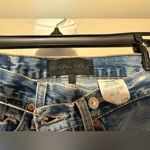 Kendall & Kylie distressed Levi’s 501 jeans